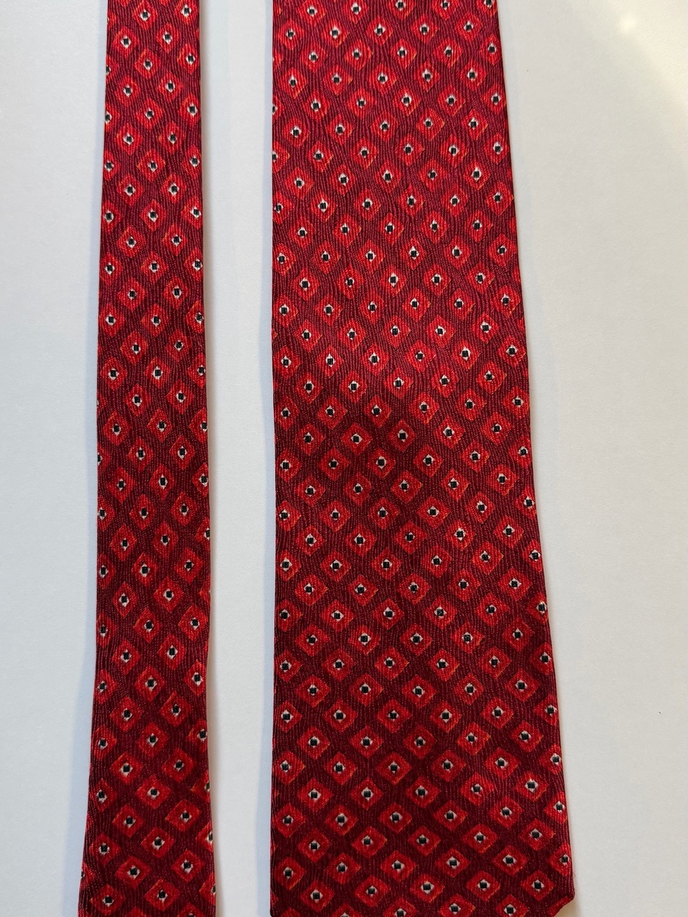 Ike Behar New York Men Woven Tie Red Black White Geometric Pattern